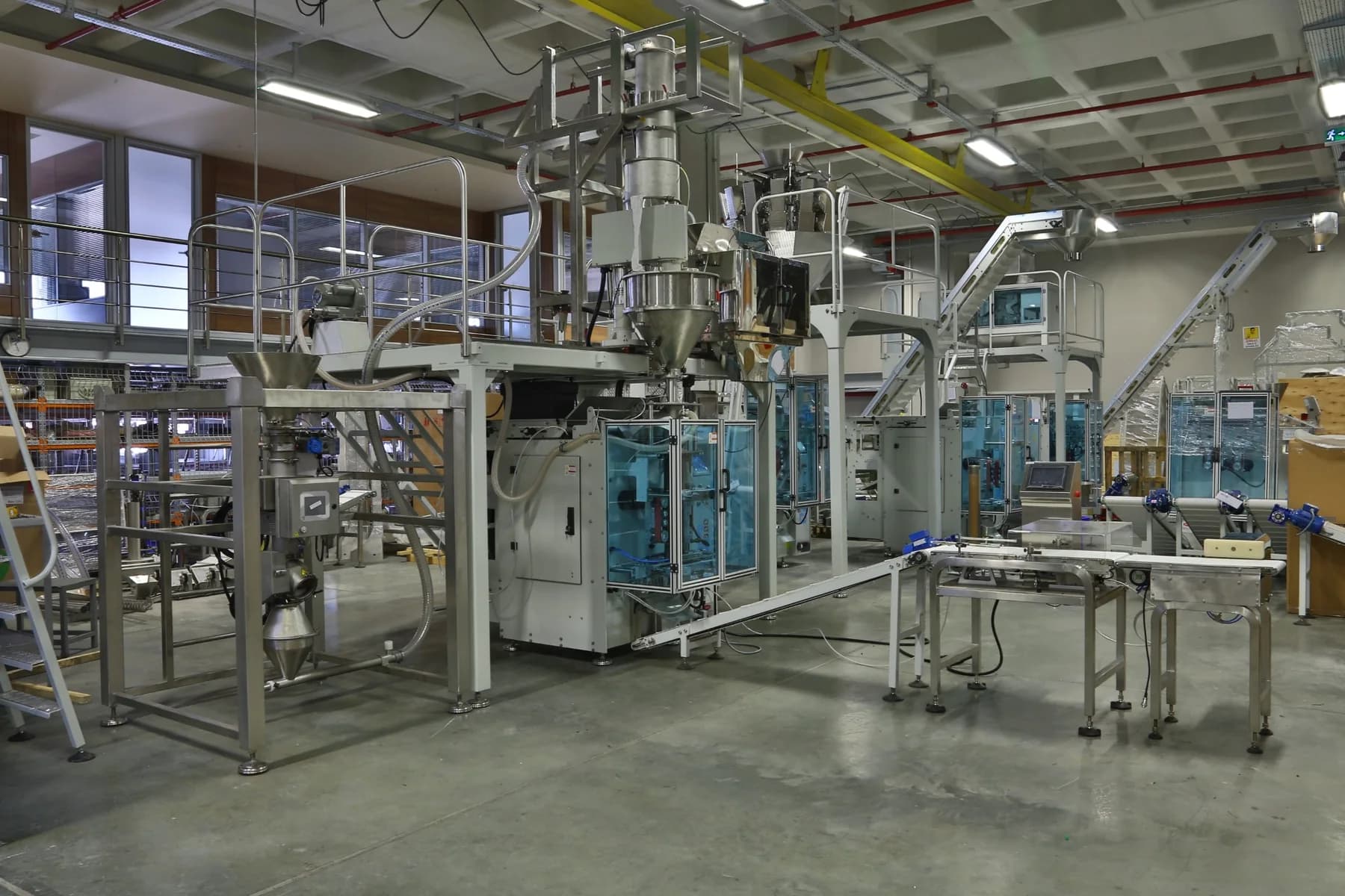 Arbeiten an einer integrierten Linie im TAMTAŞ Werk